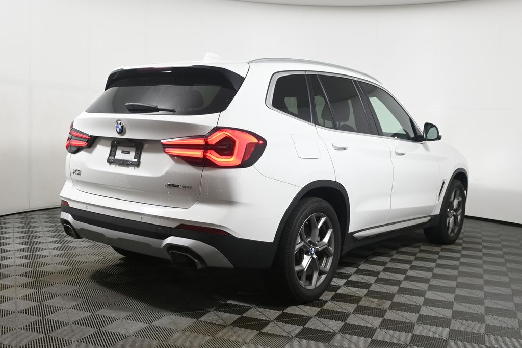 Thumbnail: 2024 BMW X3 - 11