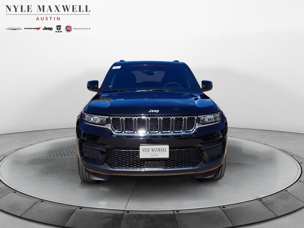 New Car 2025 Jeep Grand Cherokee  Laredo For Sale Under $35,000 In Austin, Texas