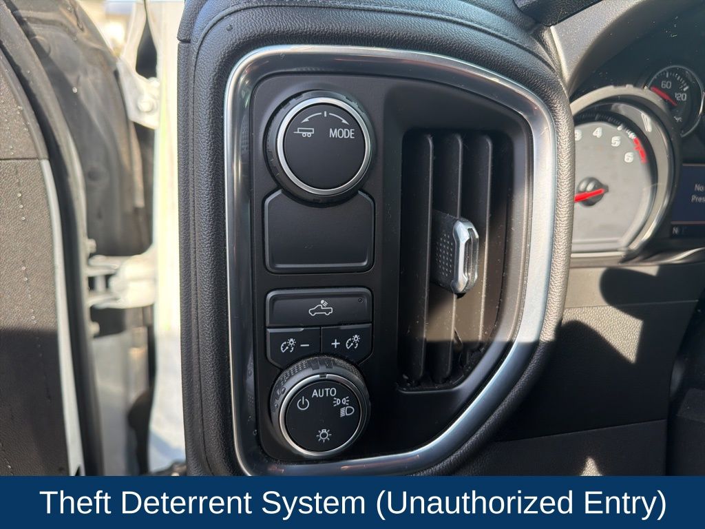 ChevroletSilverado 150030