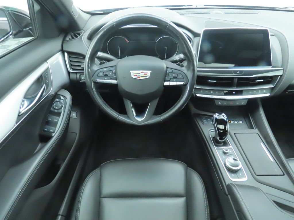 Thumbnail: 2022 Cadillac CT5 - 10