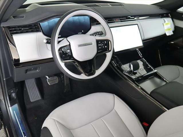 Thumbnail: 2026 Land Rover Range Rover Sport - 9