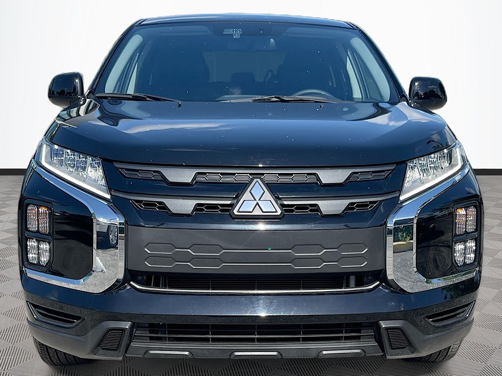 Used 2025 Black Mitsubishi 2.0 LE image 9