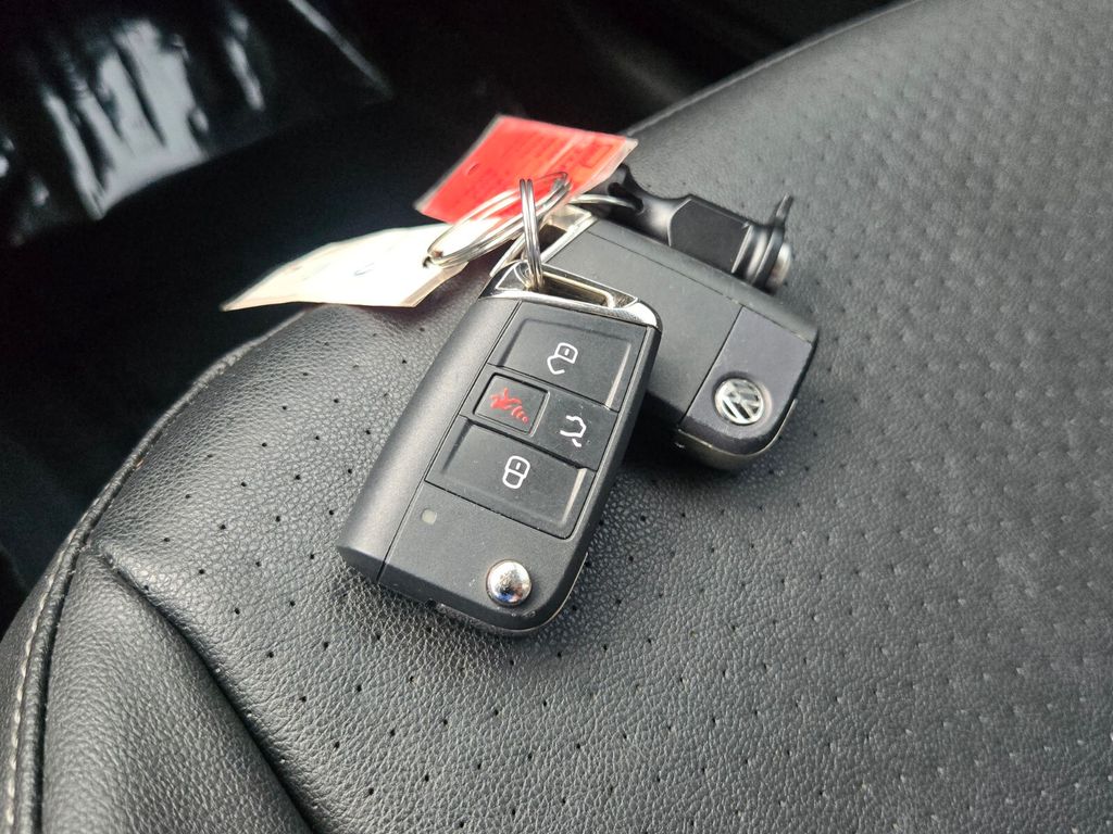 2020 Volkswagen Tiguan - $13,700