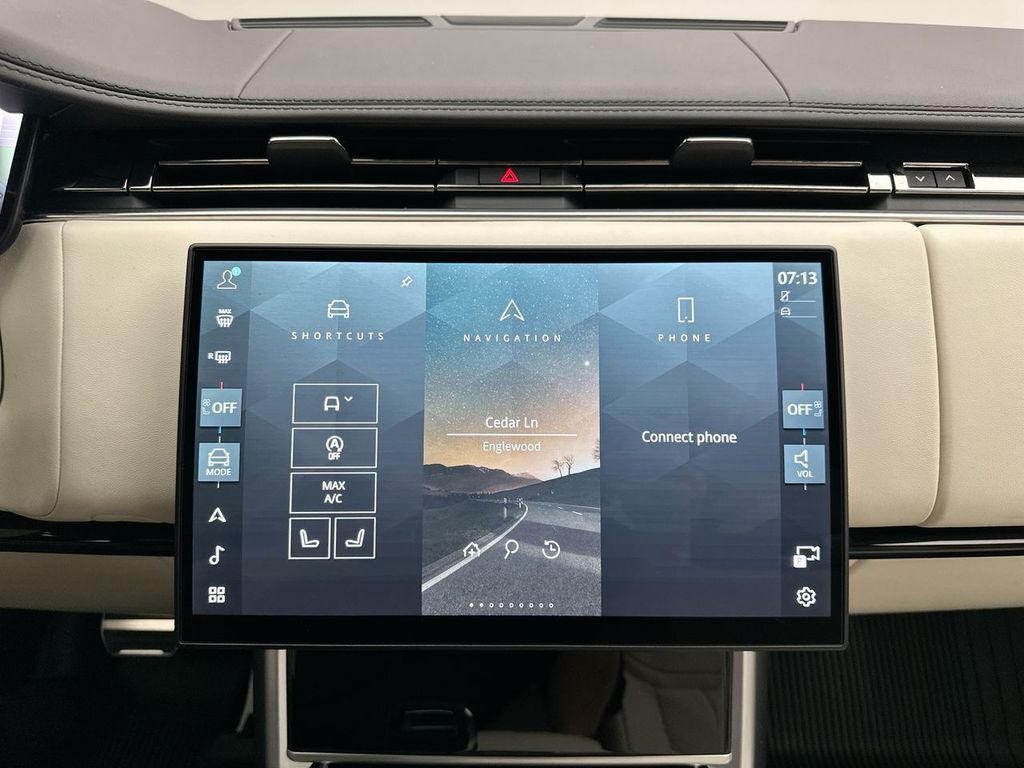 Thumbnail: 2026 Land Rover Range Rover - 21