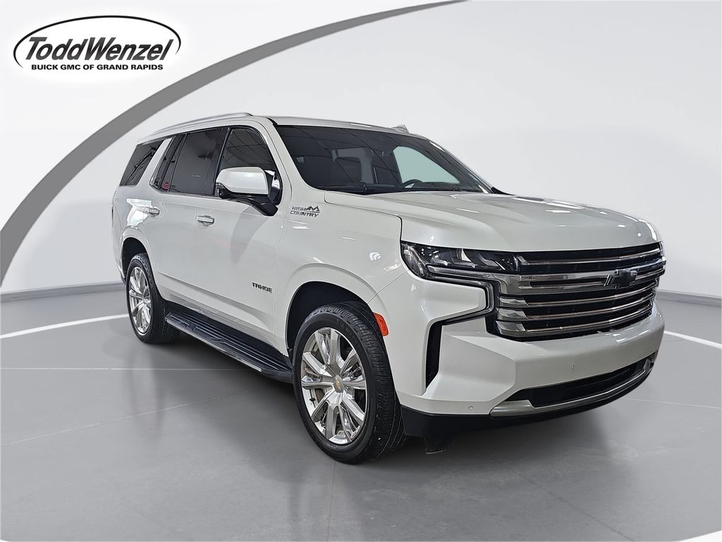 White (Iridescent Pearl Tricoat) 2024 Chevrolet Tahoe SUV / Crossover Four-Wheel Drive 