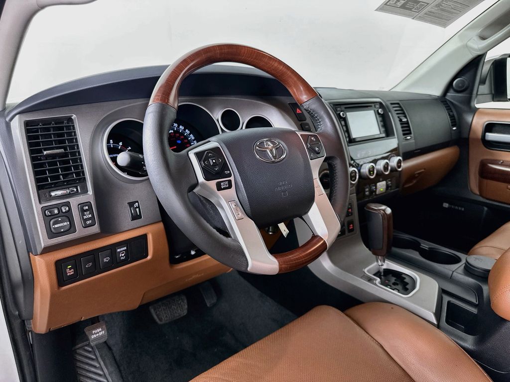 Thumbnail: 2017 Toyota Sequoia - 9