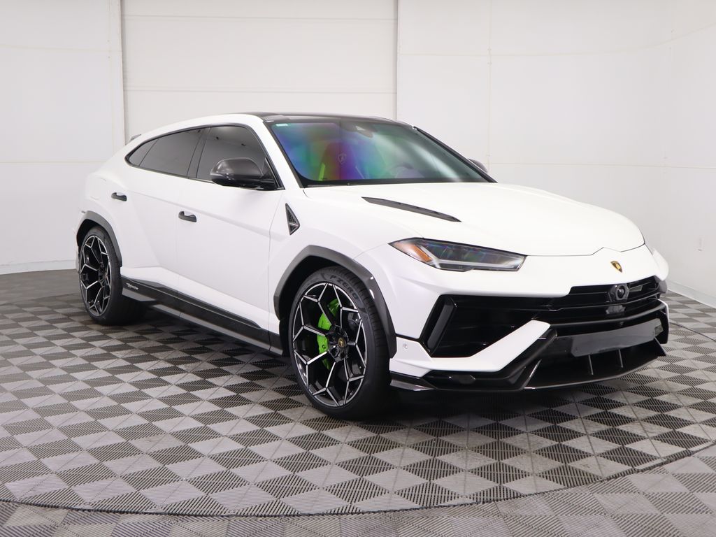 Thumbnail: 2023 Lamborghini Urus - 3