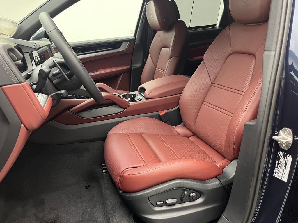 Thumbnail: 2026 Porsche Cayenne - 5