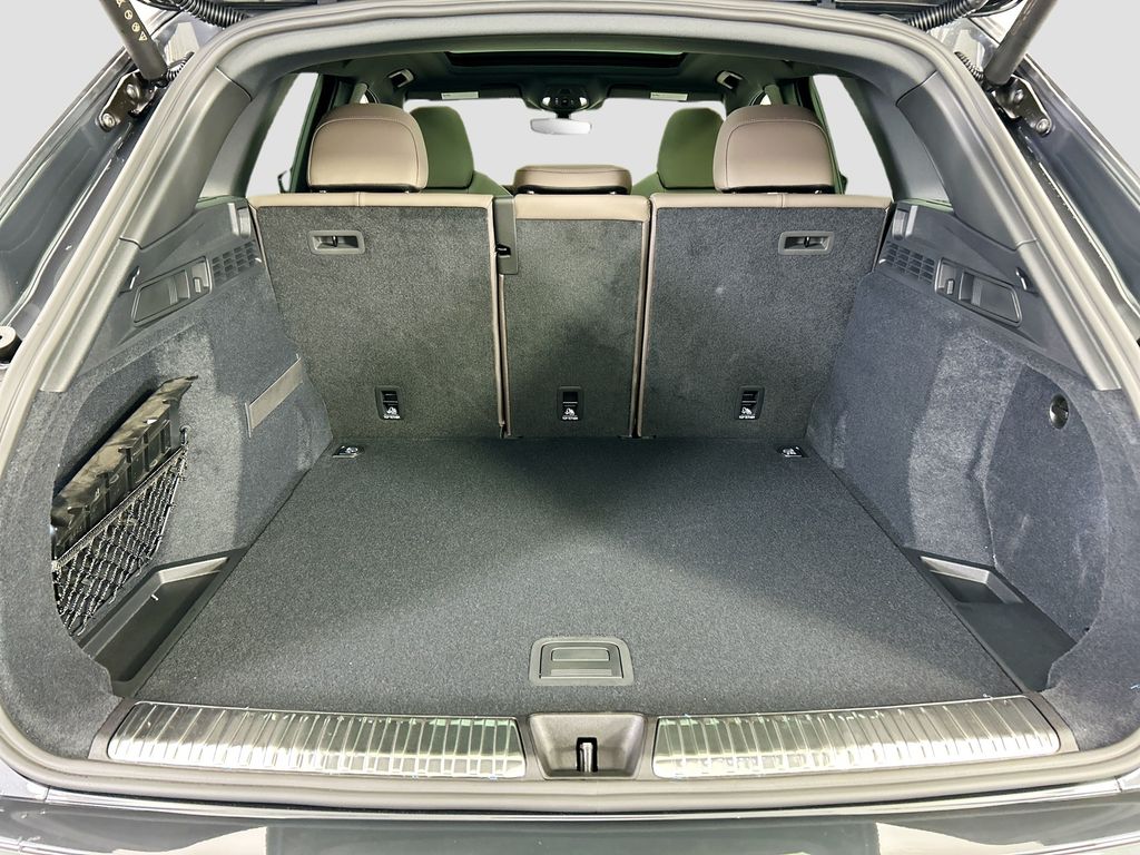 Thumbnail: 2025 Audi Q5 - 28