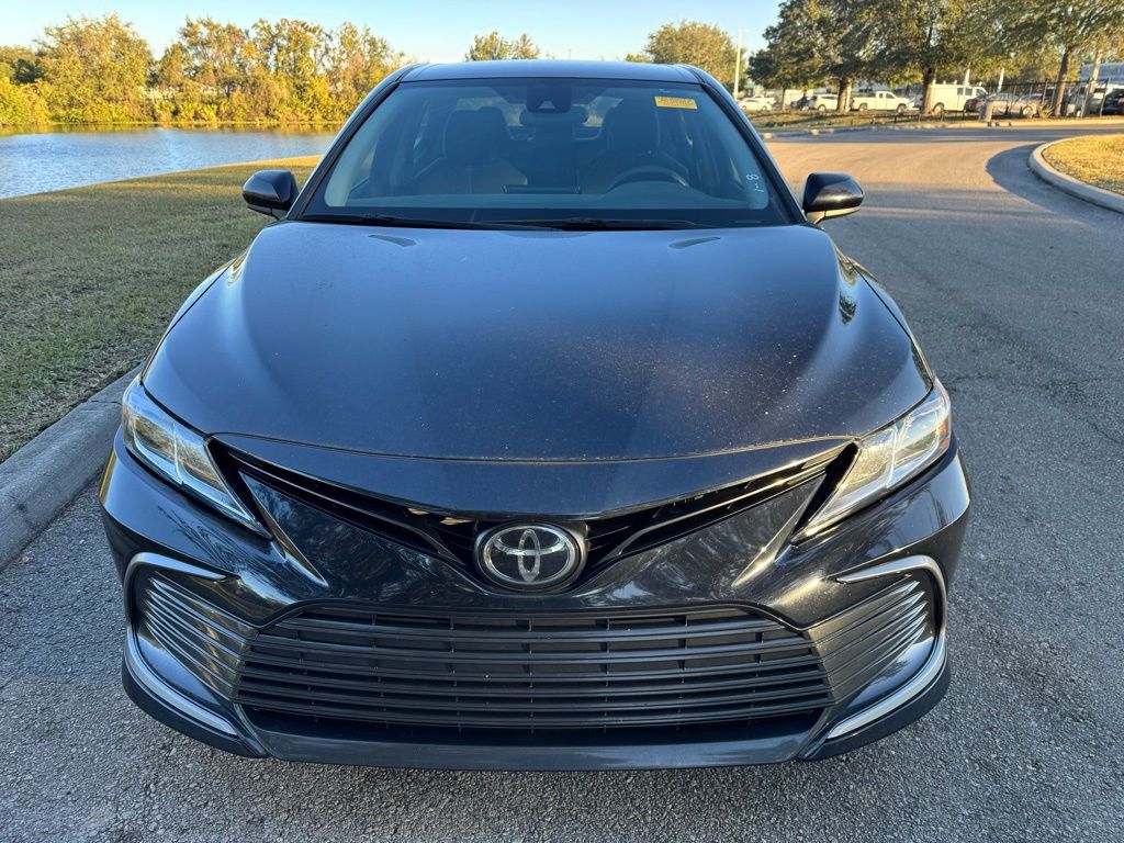 2022 Toyota Camry LE 8