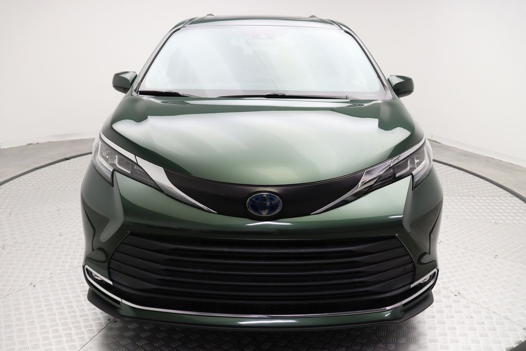 Thumbnail: 2021 Toyota Sienna - 5