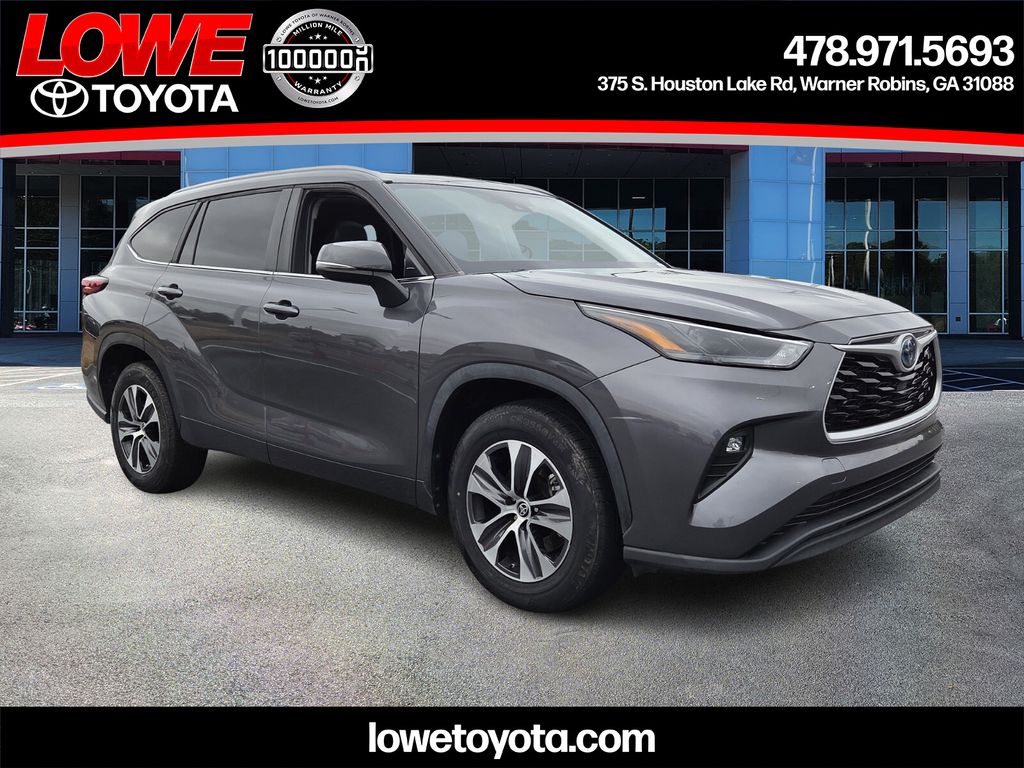 2023 Toyota Highlander Hybrid XLE FWD