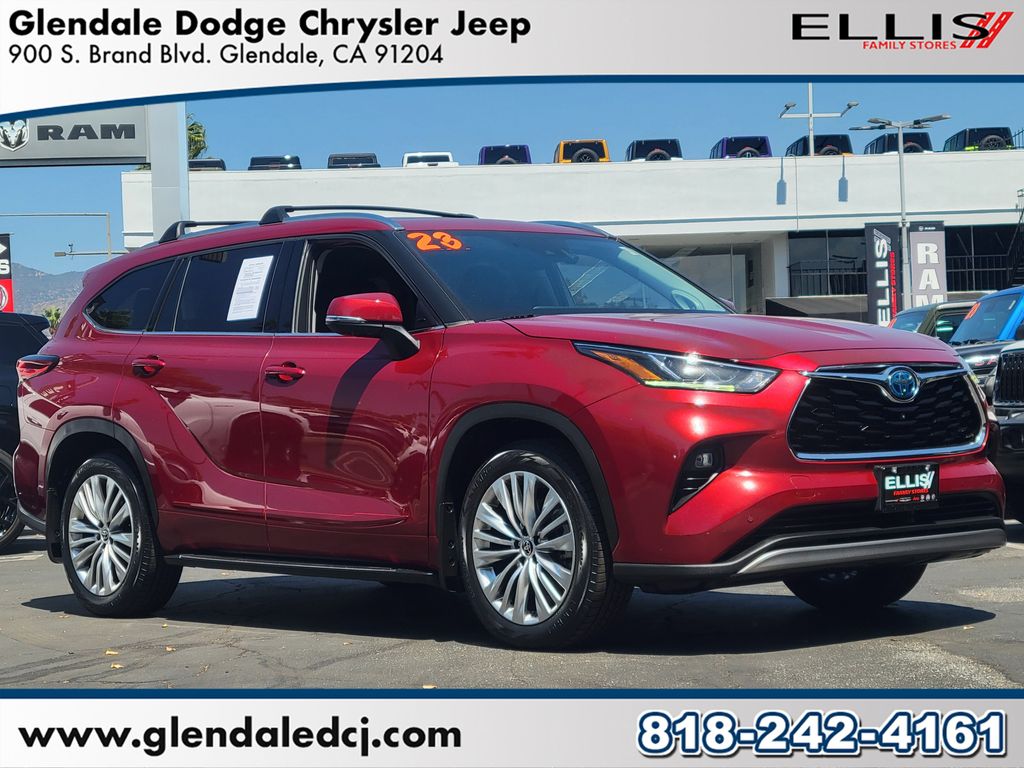 2023 Toyota Highlander Hybrid Platinum FWD    