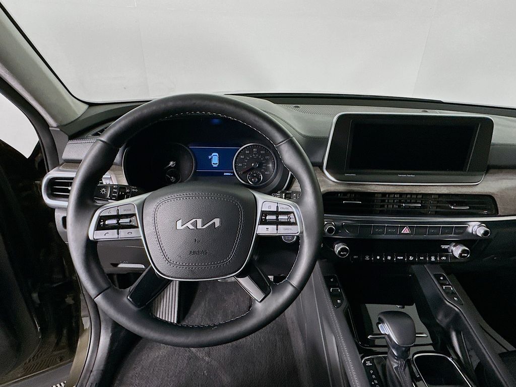2022 Kia Telluride SX 11