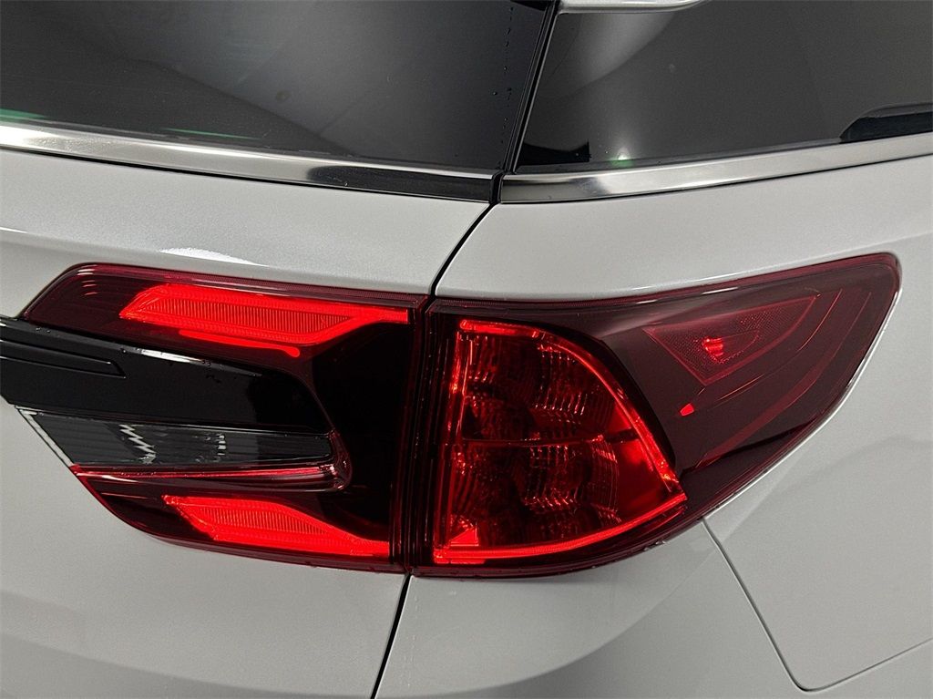 2025 Honda Odyssey Touring photo