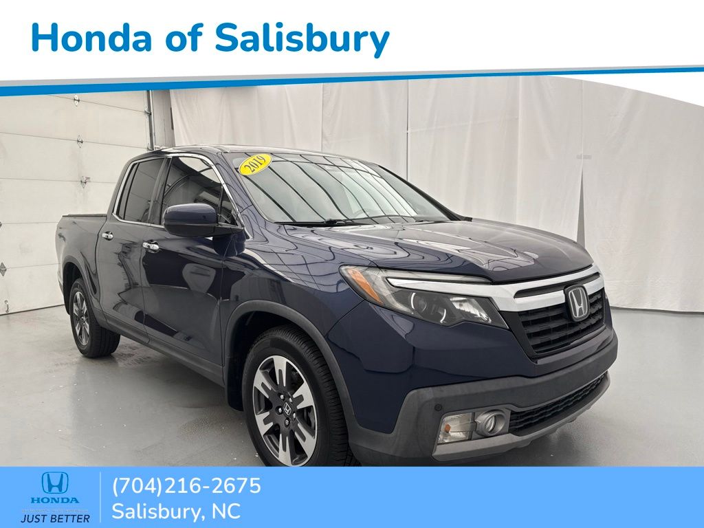 Black (Obsidian Blue Pearl) 2019 Honda Ridgeline Pickup Truck All-Wheel Drive 6-Speed Automatic