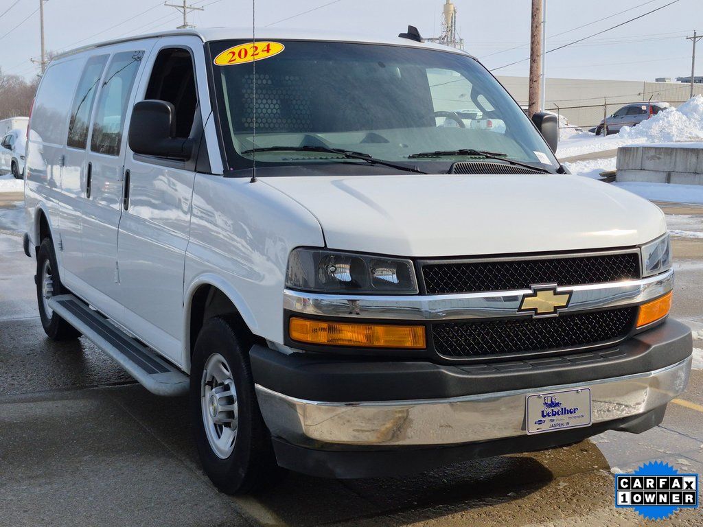 2024 Chevrolet Express Cargo 2500 RWD