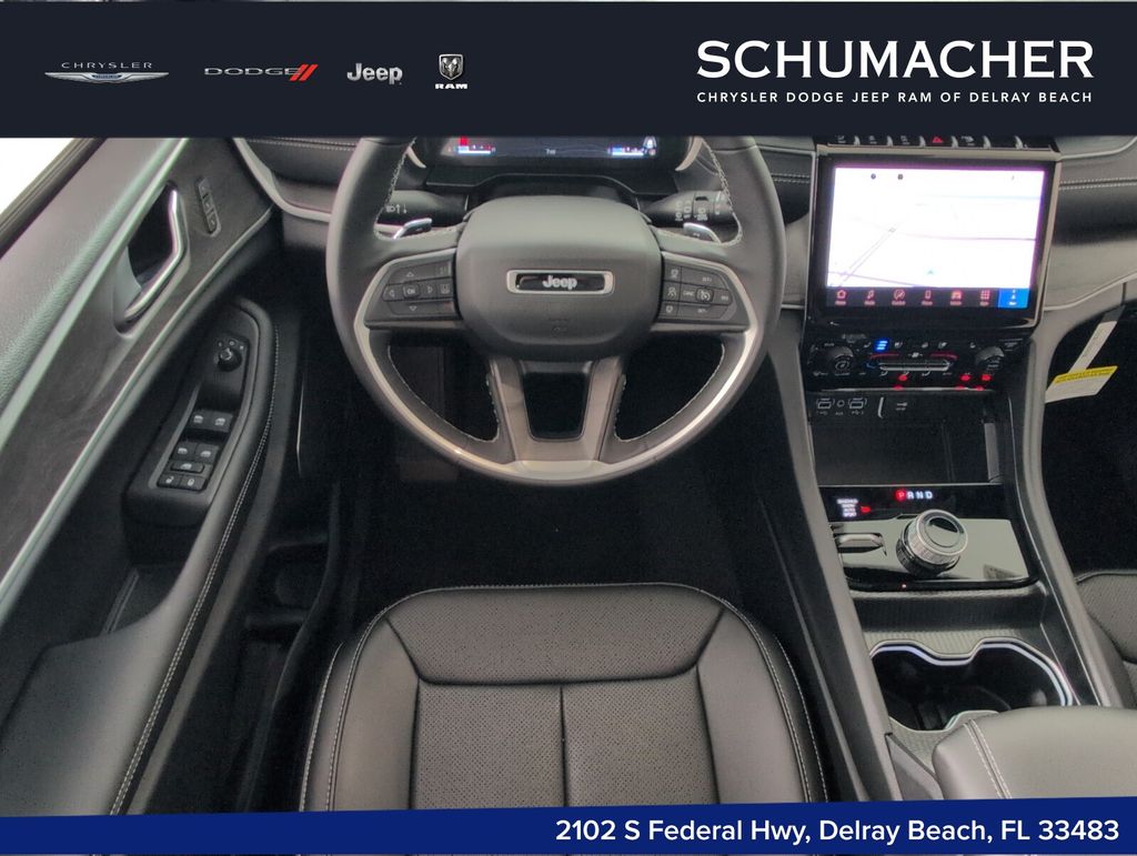 new 2025 Jeep Grand Cherokee car, priced at $48,680