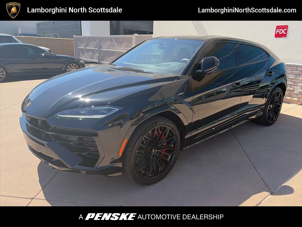 2025 Lamborghini Urus 4.0 V8 PHEV SE's photo