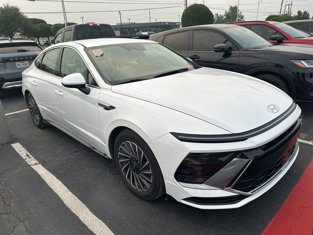 Thumbnail: 2025 Hyundai Sonata - 3