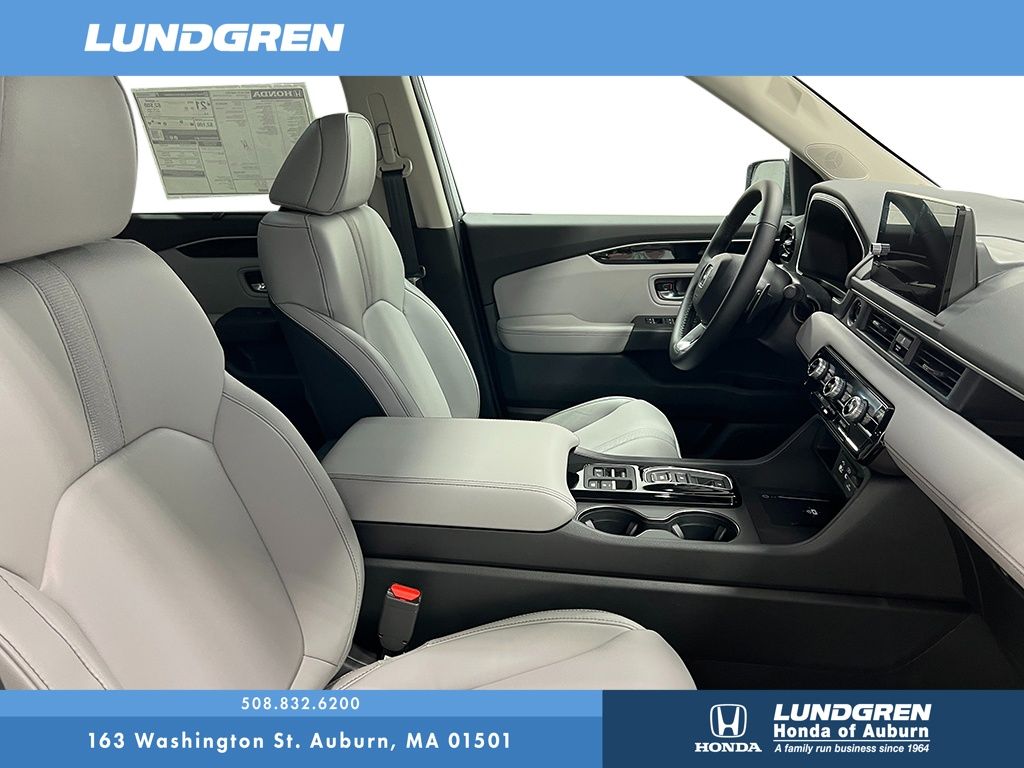 New 2025 Honda Pilot SUV