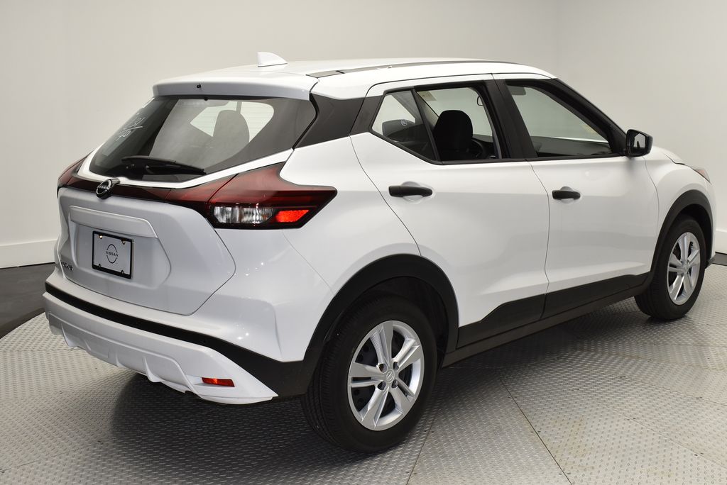 Thumbnail: 2025 Nissan Kicks - 5