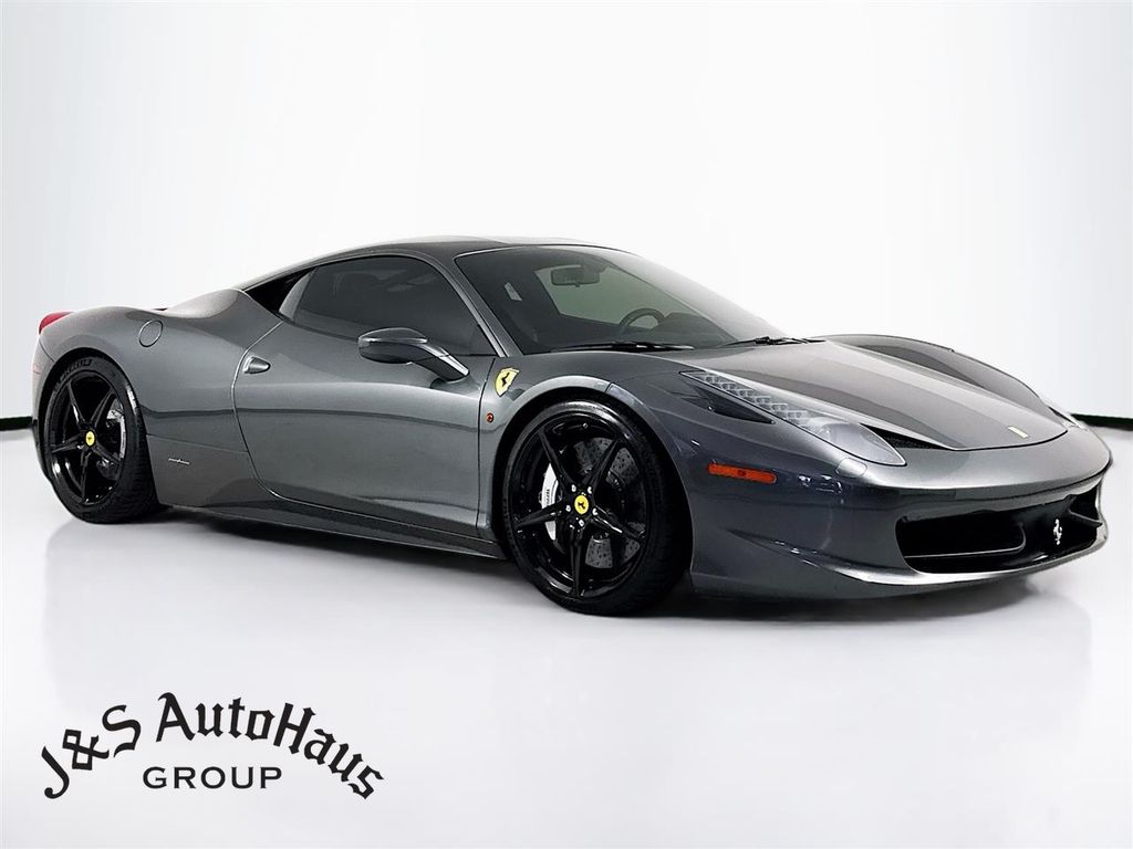 Silver 2015 Ferrari 458 Italia Coupe RWD Coupe Rear-Wheel Drive 7-Speed Dual Clutch