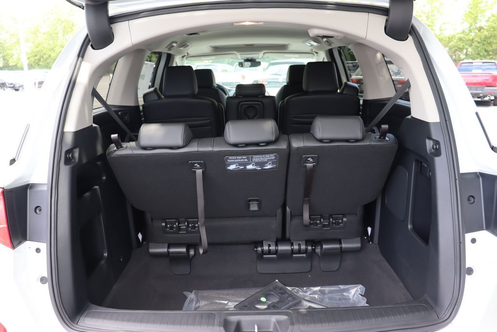 Thumbnail: 2026 Honda Odyssey - 12