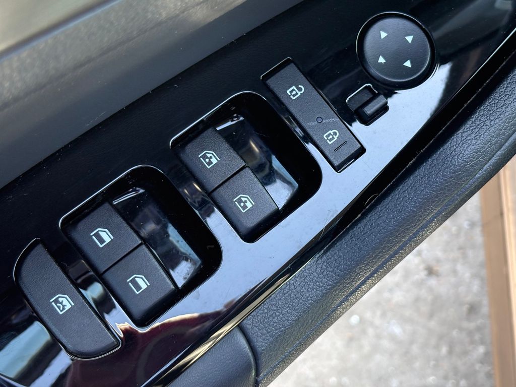 2025 Kia Sportage EX Silver at Shottenkirk Kia Fort Bend