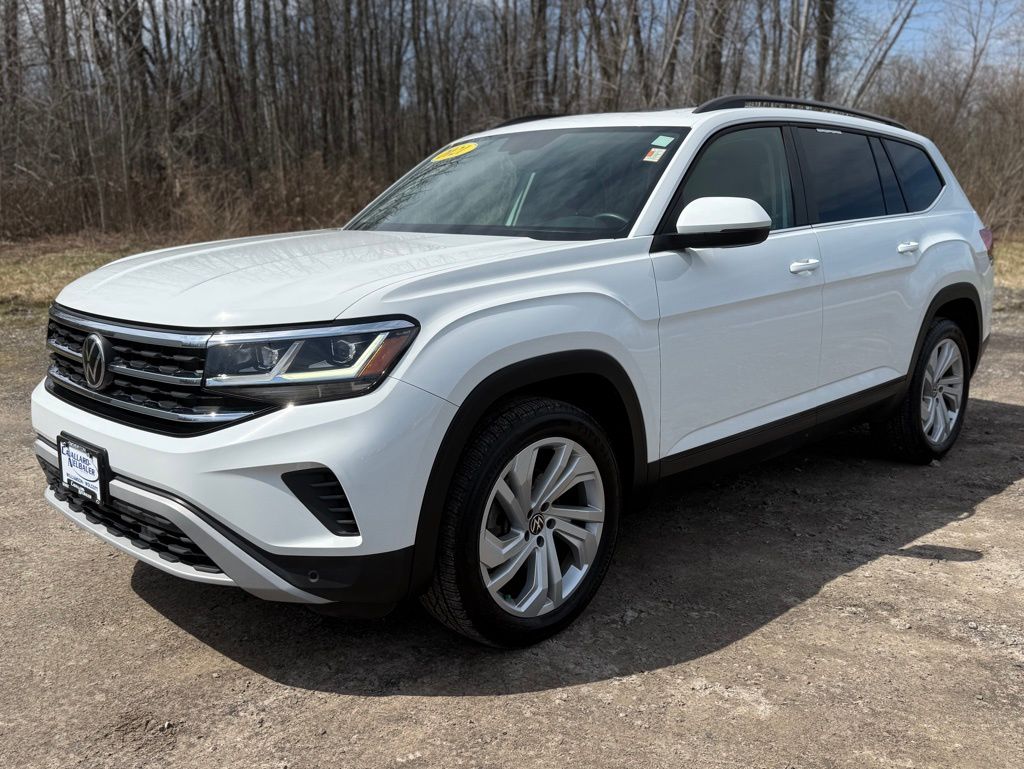 Pure White 2021 Volkswagen Atlas V6 SE 4Motion with Technology SUV / Crossover All-Wheel Drive 8-Speed Automatic