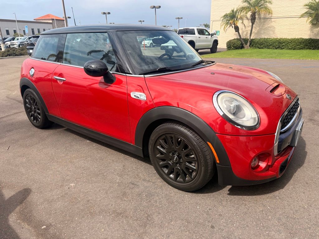 Blazing Red 2015 MINI Cooper Hatchback Front-Wheel Drive 6-Speed Automatic