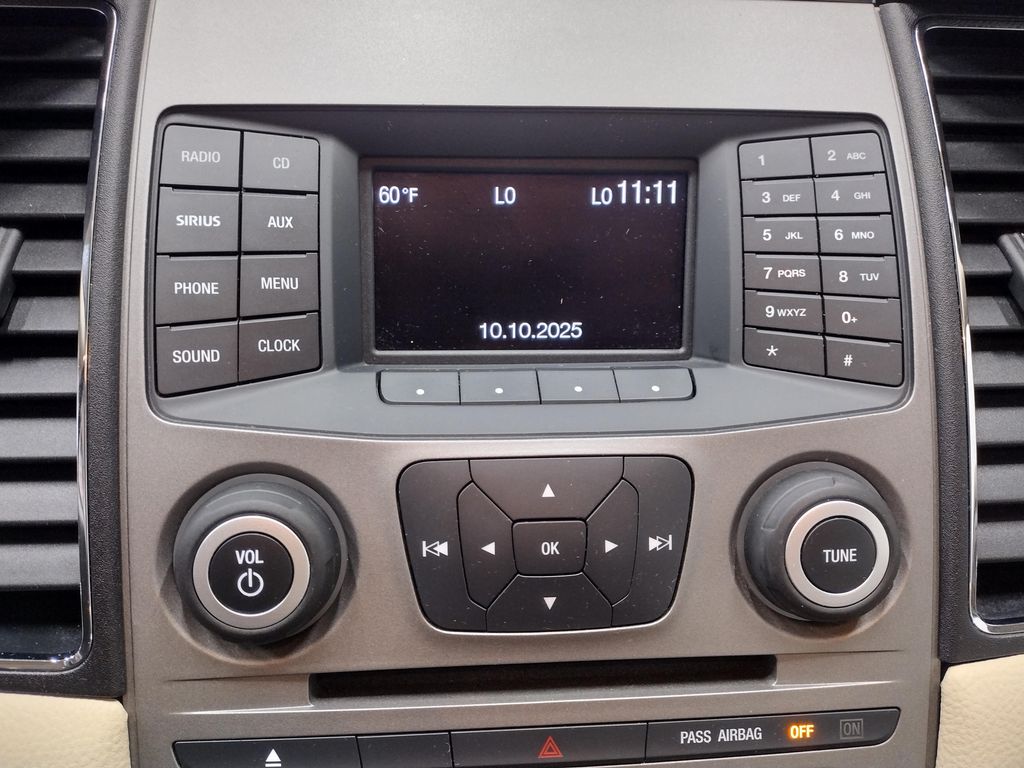 2016 Ford Taurus SEL