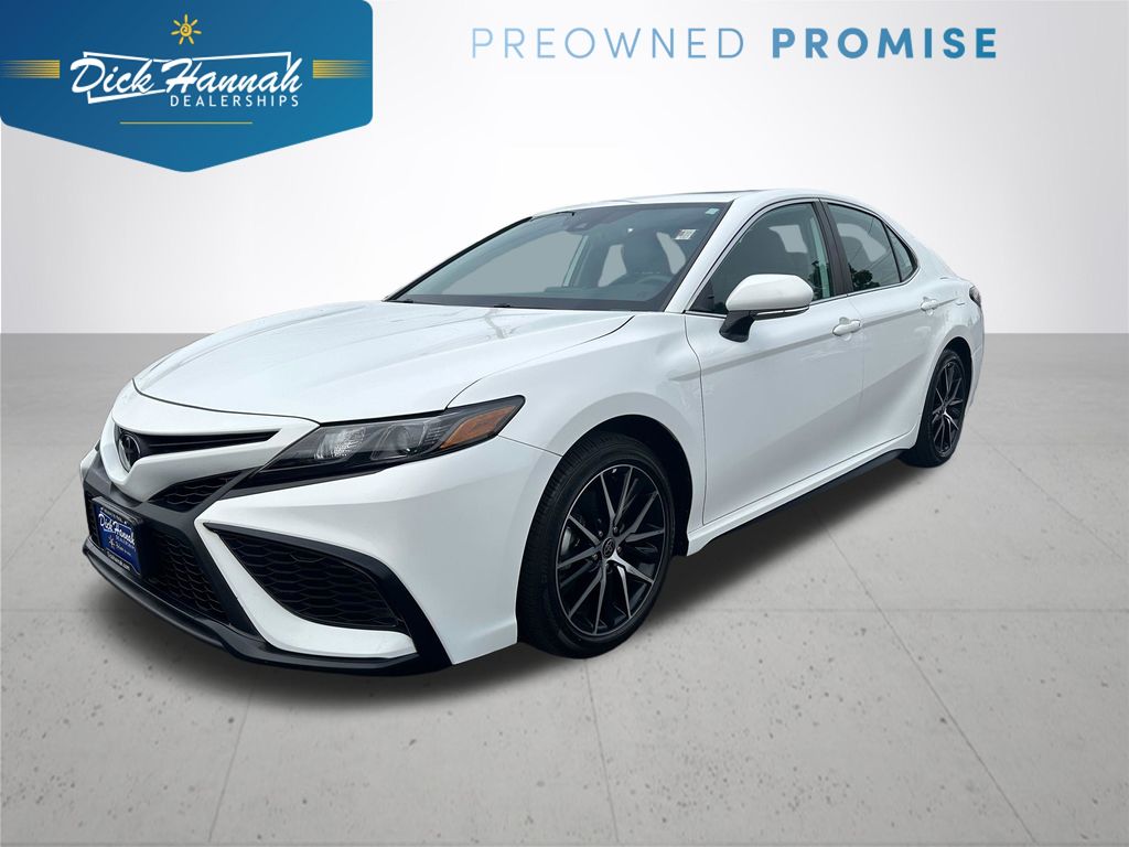 2023 Toyota Camry SE