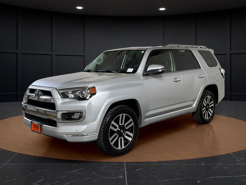 Classic Silver Metallic 2017 Toyota 4Runner SUV / Crossover All-Wheel Drive 5-Speed Automatic Overdrive