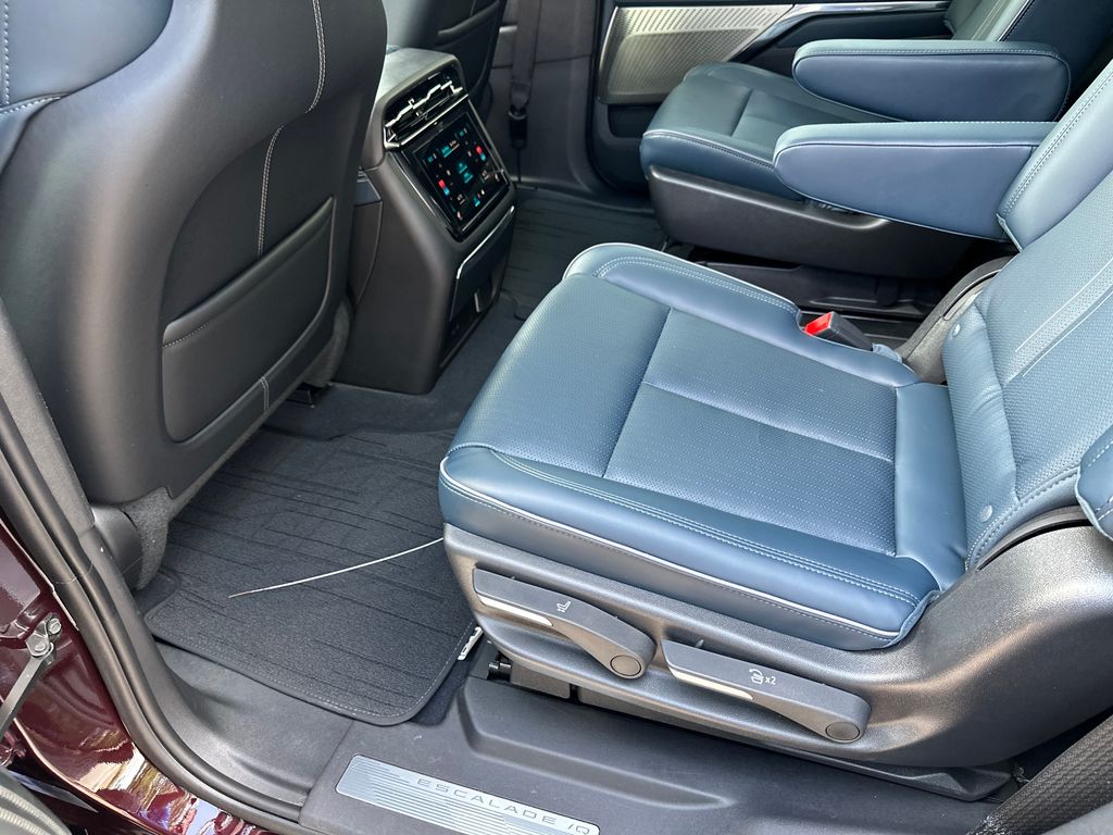 Used Car 2025 Cadillac Escalade Iq  Luxury 2 For Sale Under $110,000 In Austin, Texas