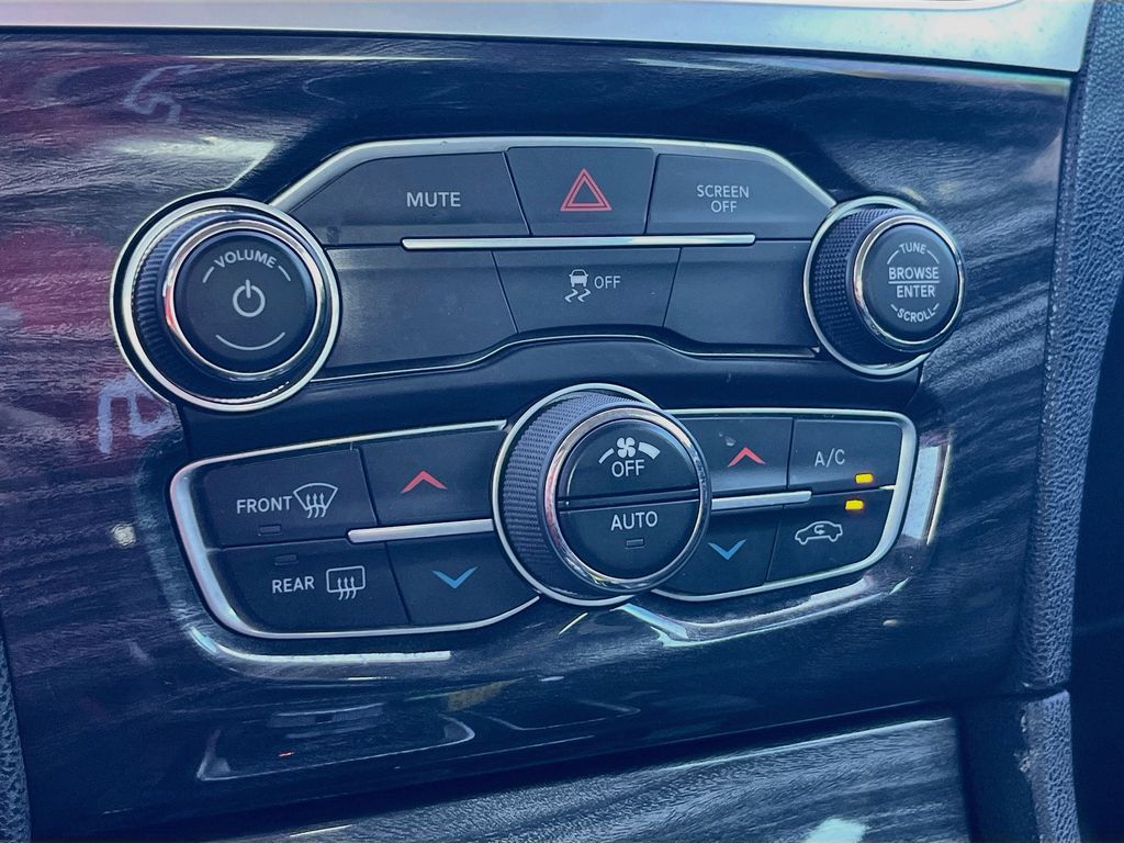 Used 2020 Black Chrysler Touring image 15