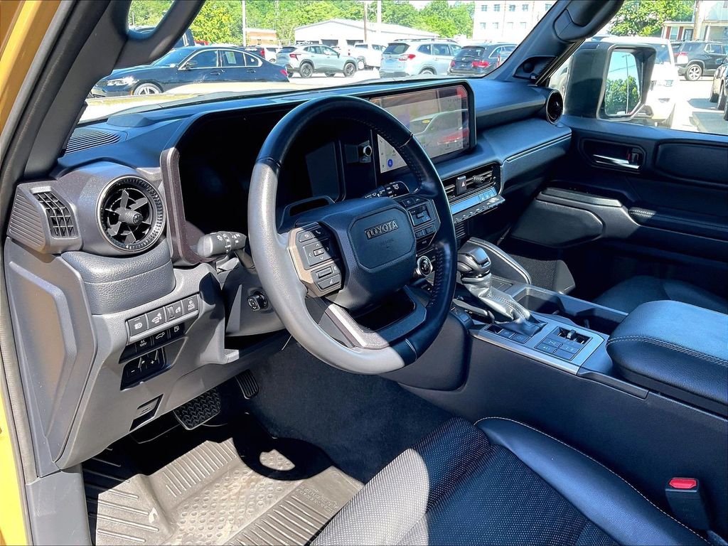 2025 Toyota Land Cruiser — photo 8