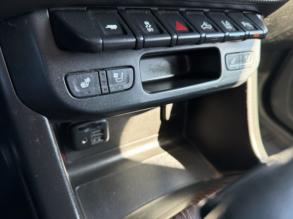 Thumbnail: 2019 GMC Canyon - 32