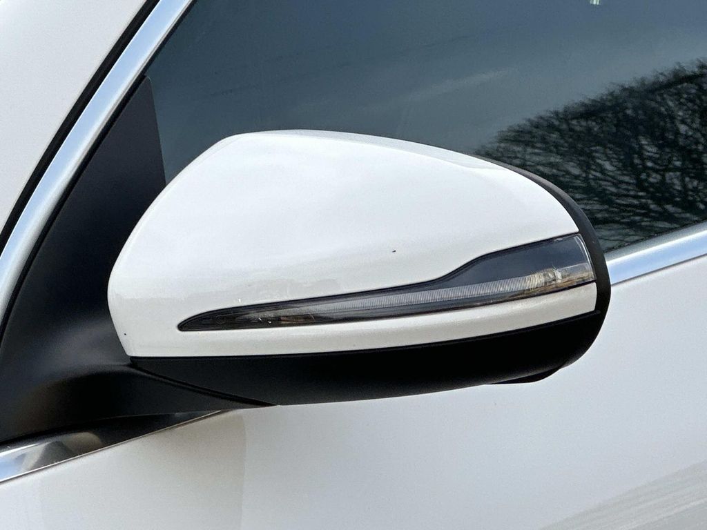 Thumbnail: 2023 Mercedes-Benz GLA - 2