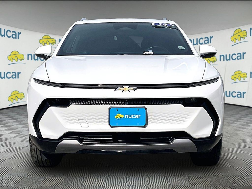 2024 Chevrolet Equinox EV — photo 2