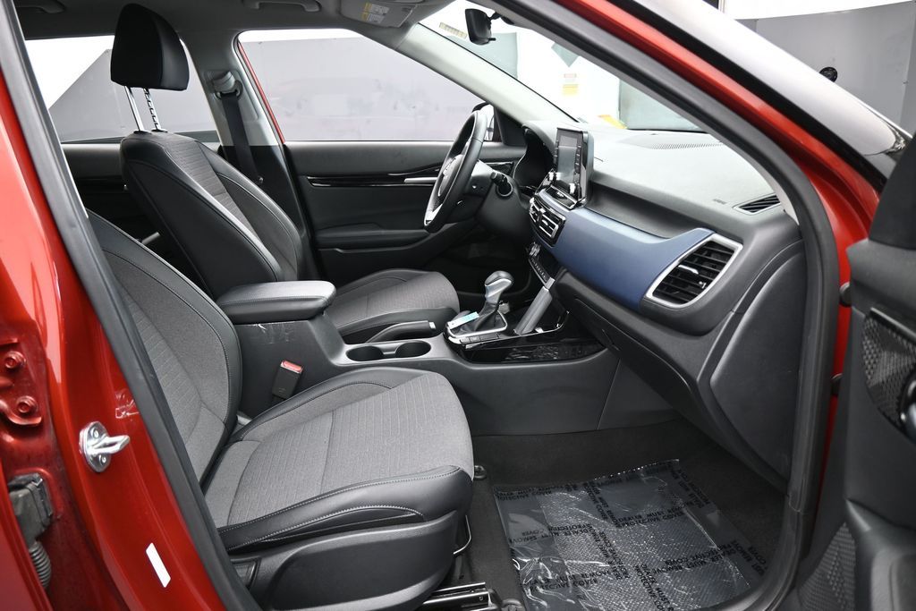 Used 2023 Mars Orange Kia S image 36