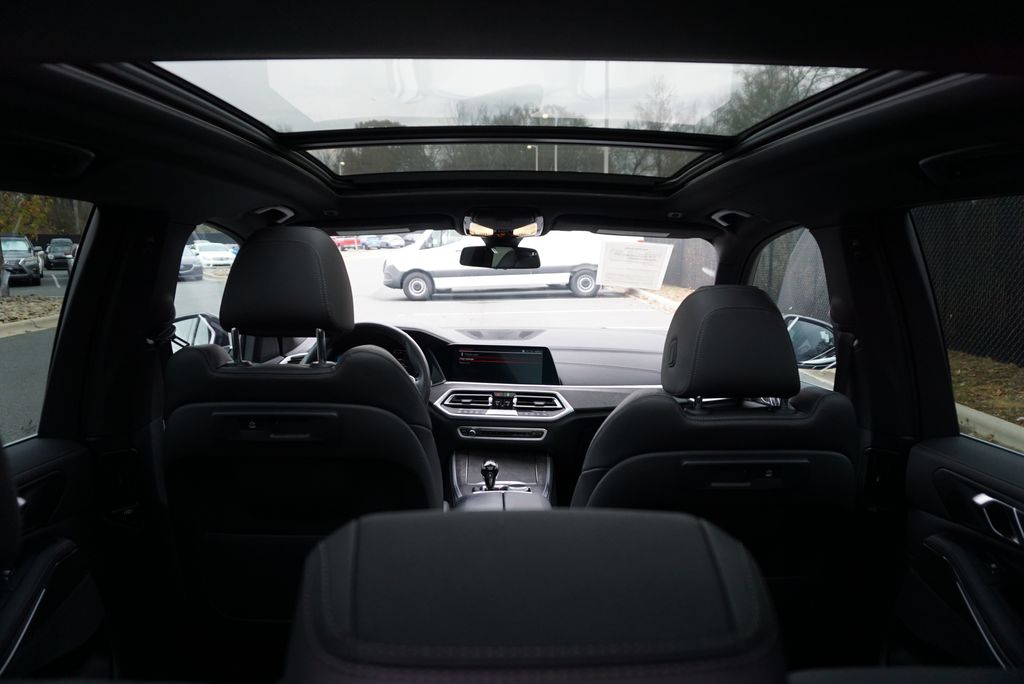 Thumbnail: 2022 BMW X5 - 19