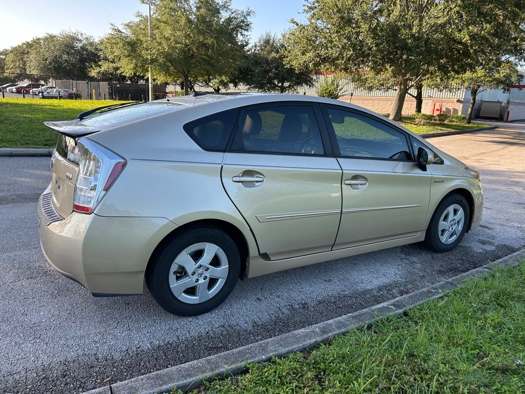 Thumbnail: 2010 Toyota Prius - 5