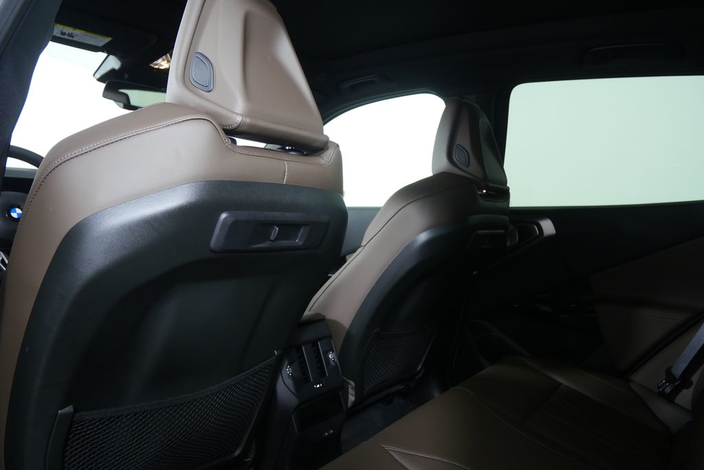 Thumbnail: 2026 BMW X3 - 15