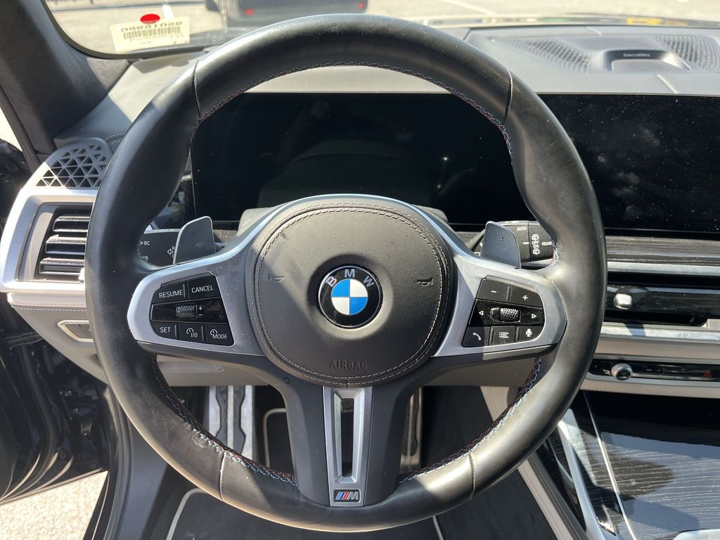 Thumbnail: 2023 BMW X7 - 13