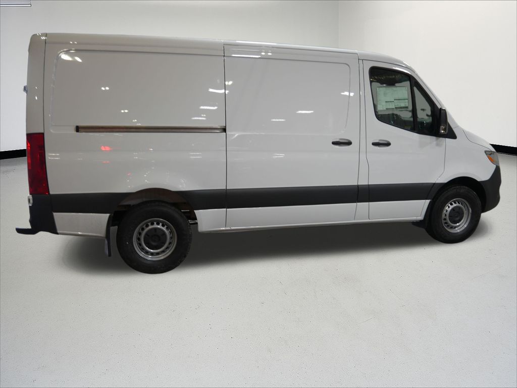 Thumbnail: 2026 Mercedes-Benz Sprinter - 5