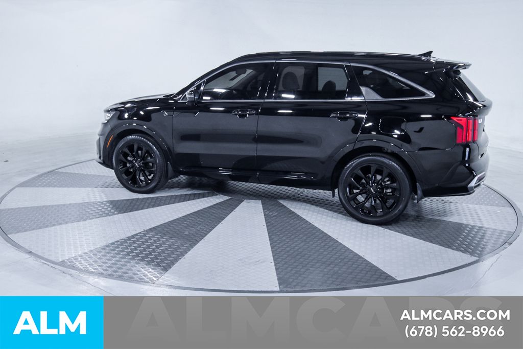 Used 2022 Black Kia SX image 5