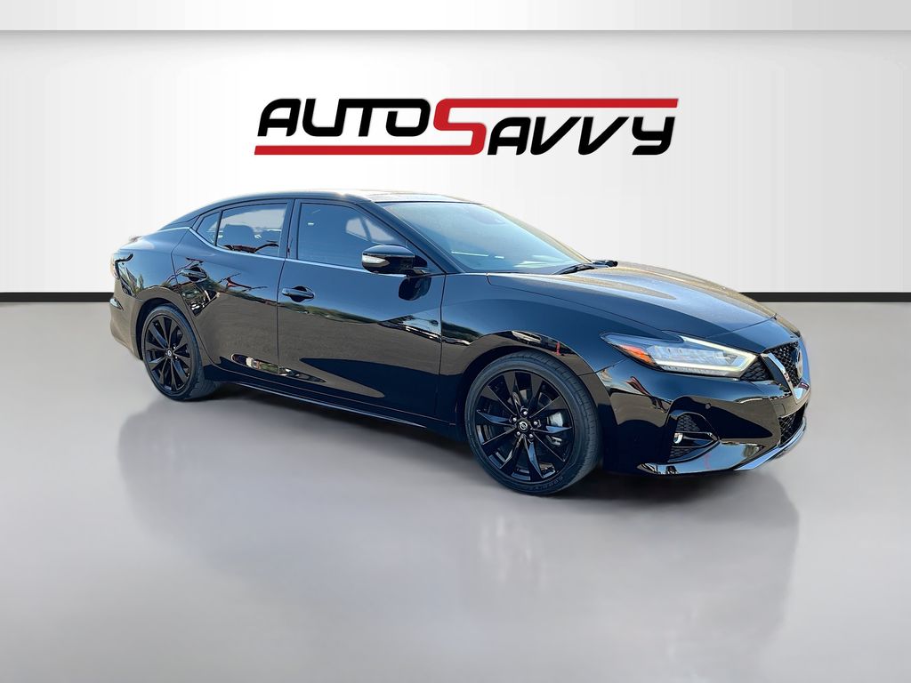 2021 Nissan Maxima SR's photo