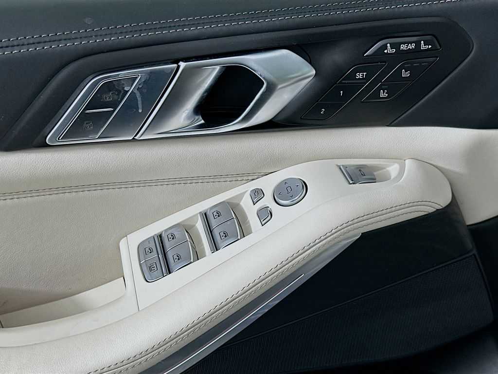 2022 BMW X7 xDrive40i 18