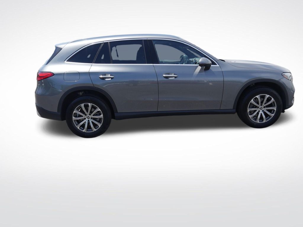 Thumbnail: 2023 Mercedes-Benz GLC - 6